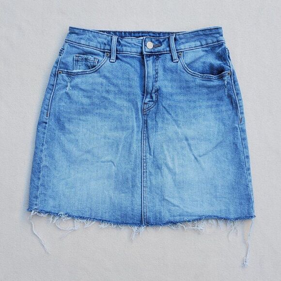 Old Navy distressed light blue denim mini skirt - Picture 1 of 7